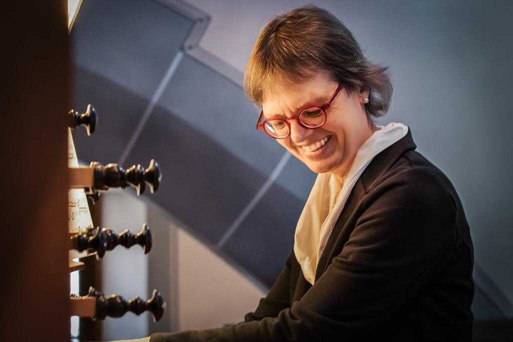 Organist at the organ